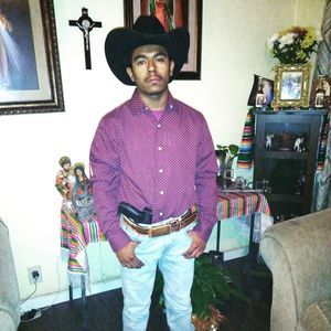 Meet your Posher, Rodrigo torres